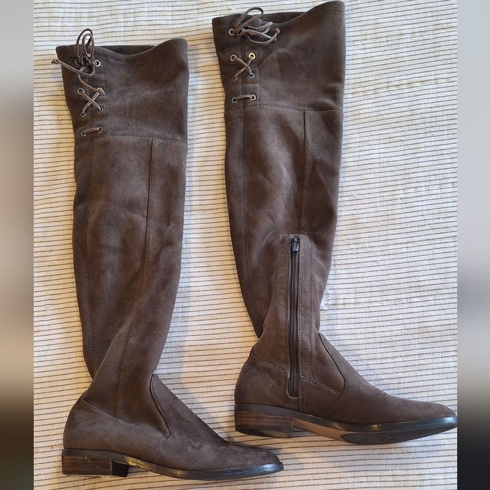 Vince Camuto boots size 6M brown fabric with leather lining